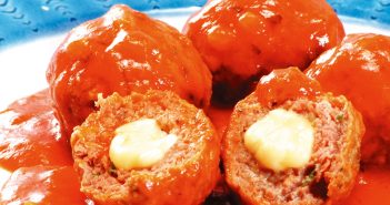 Almôndega com queijo