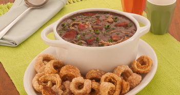 Caldo de feijão-preto