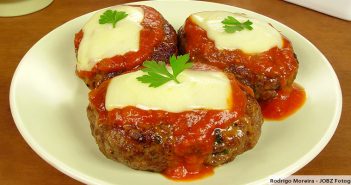 Porpetones à parmegiana