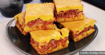 Torta de cenoura com carne-seca